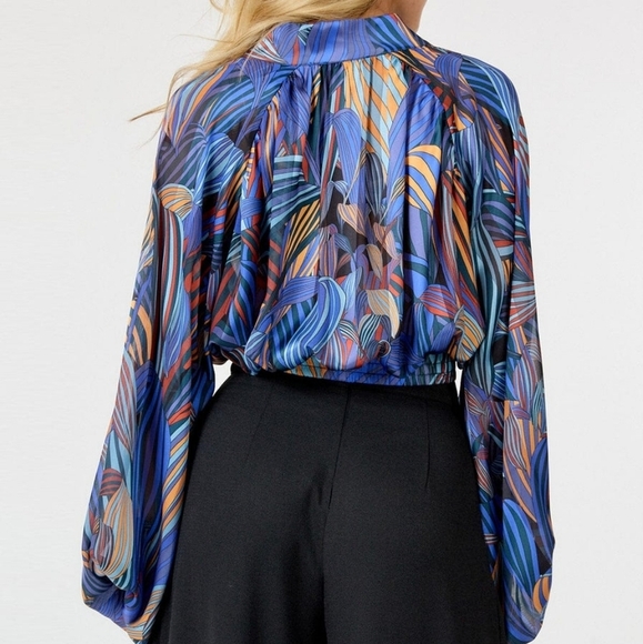 Women's Long Balloon Sleeve Button Up Multi Print Cropped Blouse Top - Picture 2 of 5